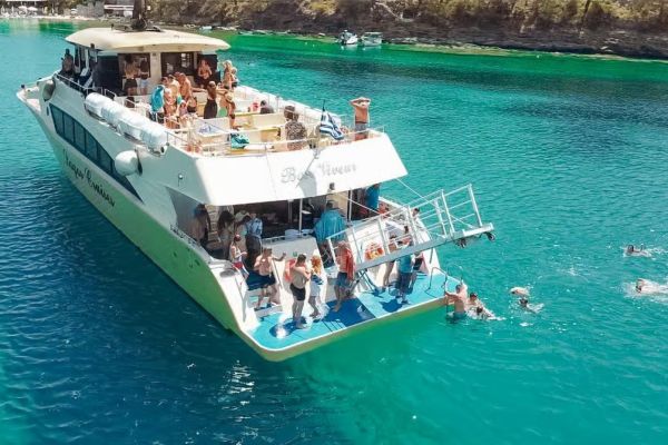 guests-swimming-and-enjoying-a-swimming-stop-from-the-lagos-cruises-boat-during-a-half-day-cruise-in-thassos92DA9139-234C-1AA6-C19C-3CB815FF3388.jpeg